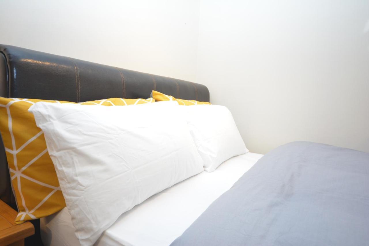 London Luxury 5 Bedroom House 2 Min Walk To The Tube Station Dagenham Exterior photo